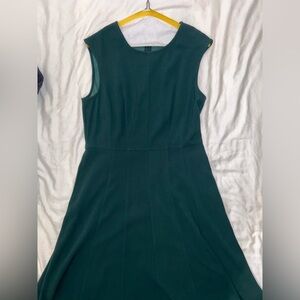 Elegant Green Sleeveless Dress